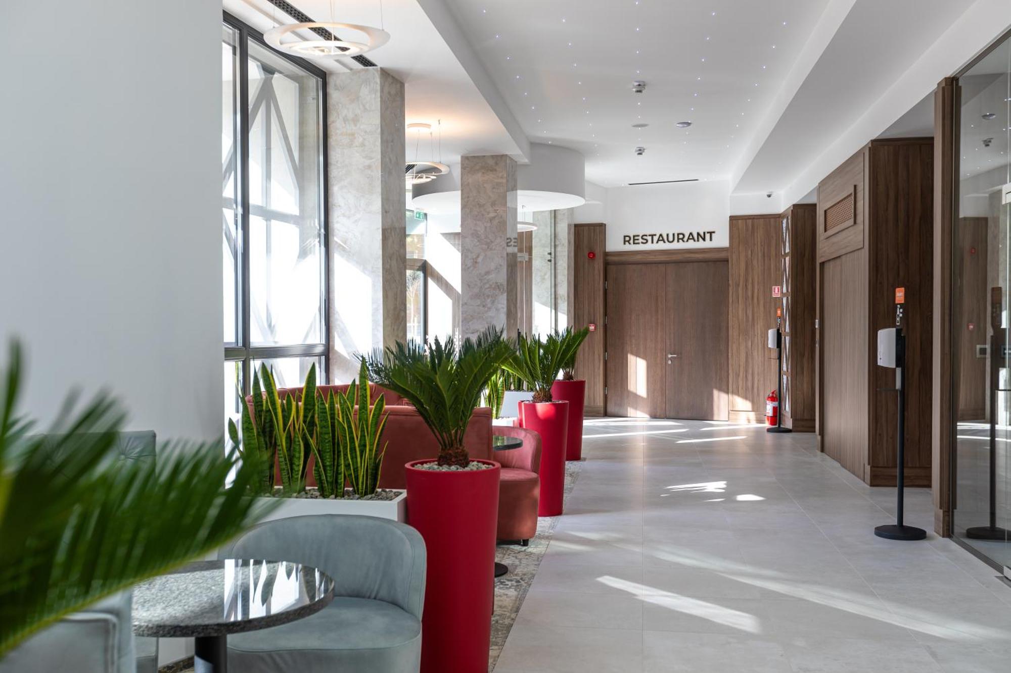 Hotel Crystal Wellness & Spa Superior Sovata Bagian luar foto
