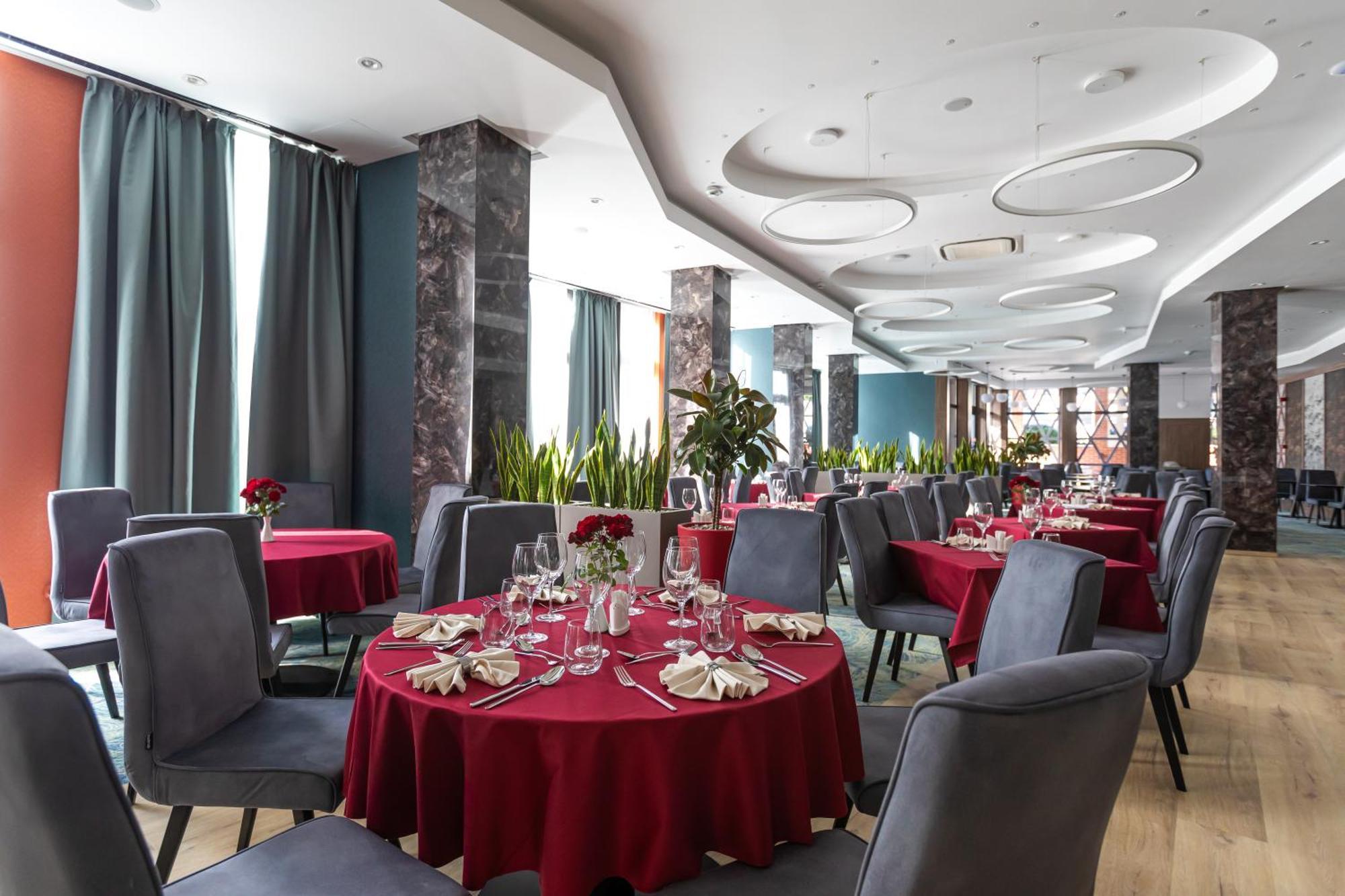 Hotel Crystal Wellness & Spa Superior Sovata Bagian luar foto