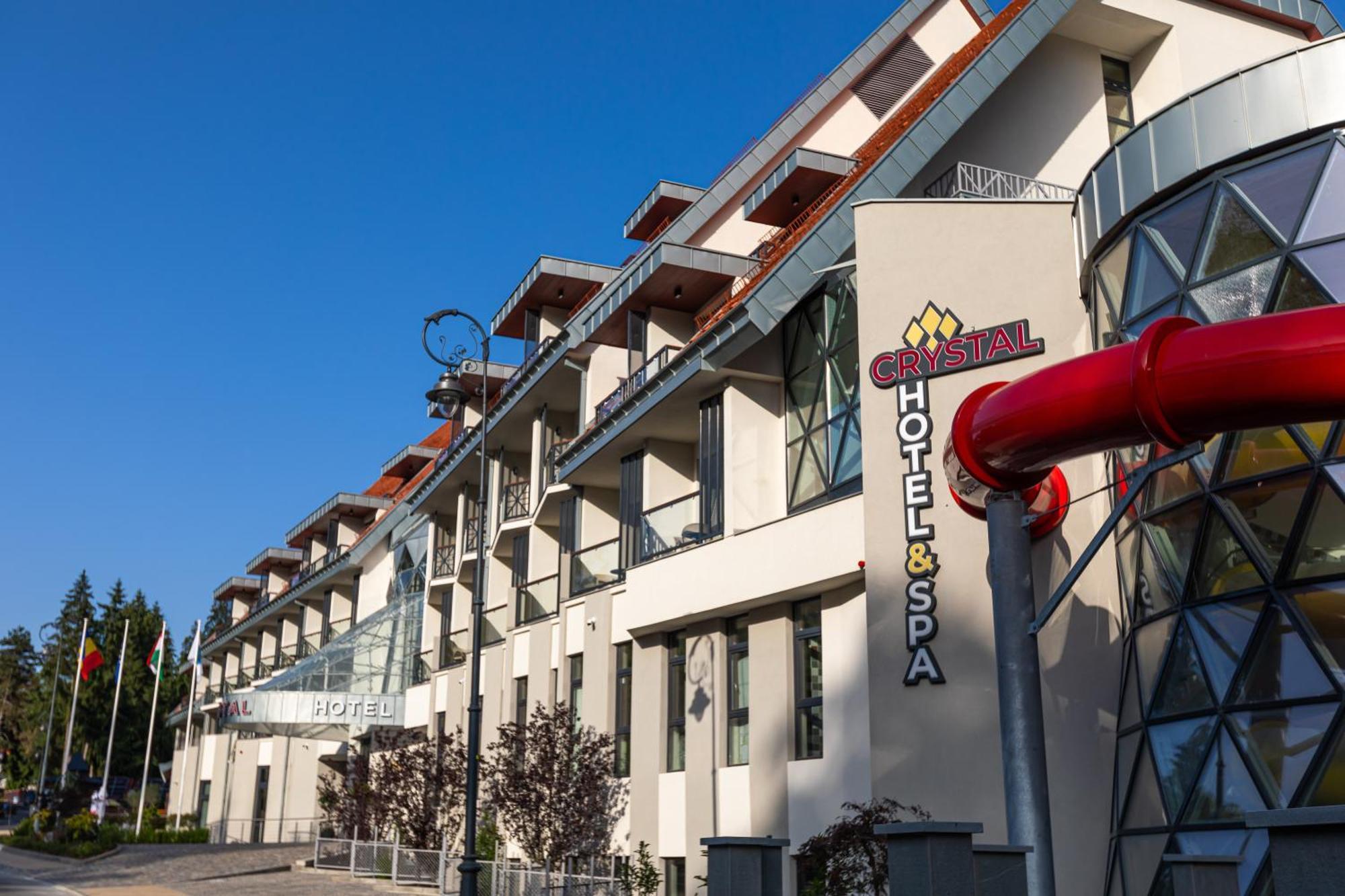 Hotel Crystal Wellness & Spa Superior Sovata Bagian luar foto