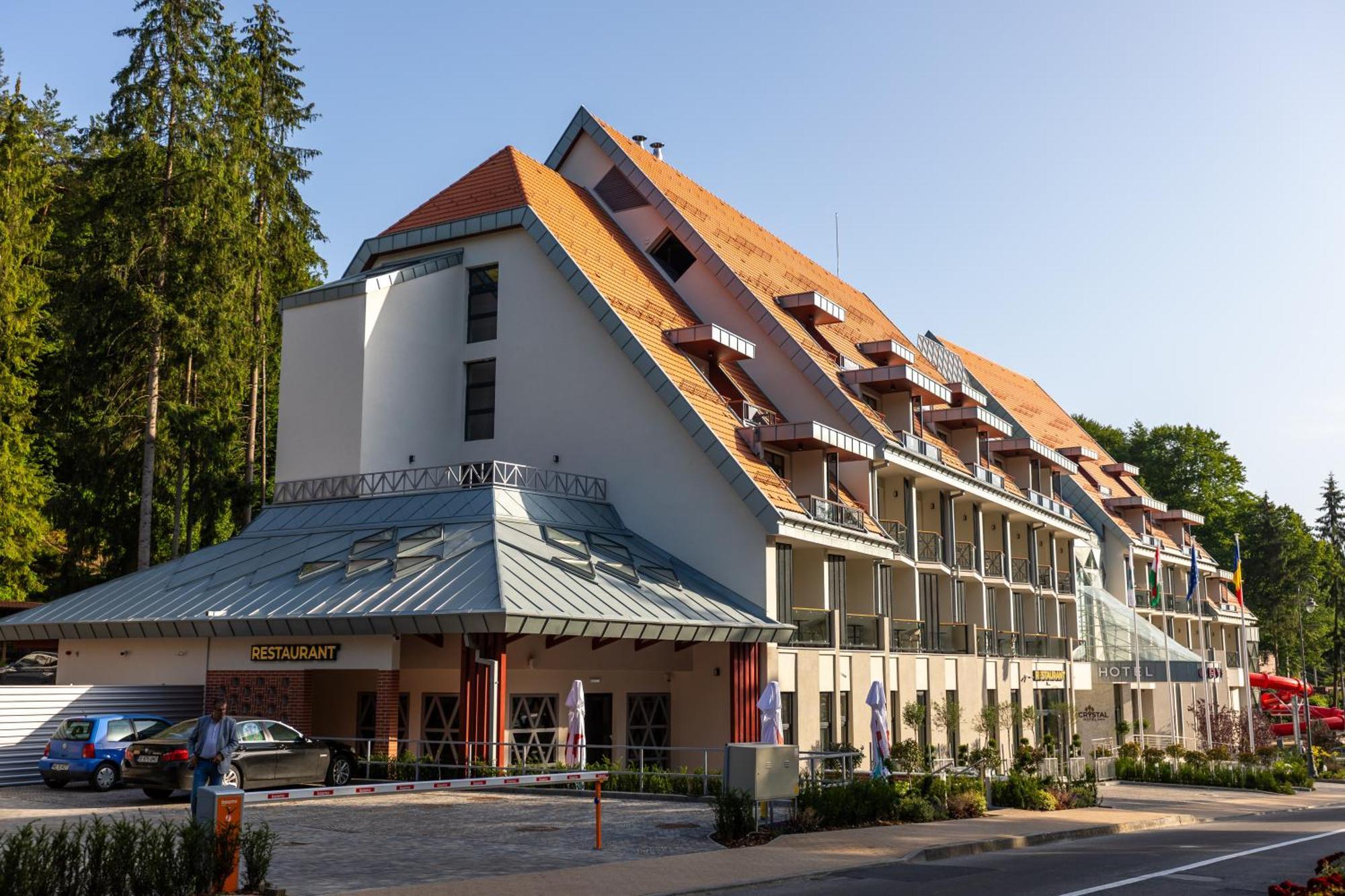 Hotel Crystal Wellness & Spa Superior Sovata Bagian luar foto